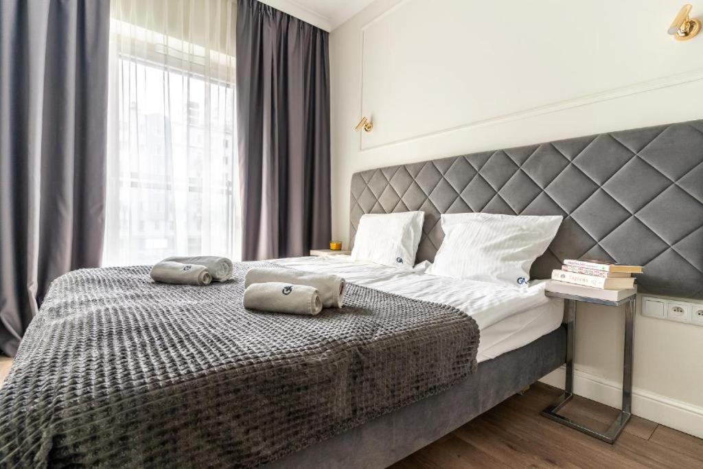 Mennica Residence Apartments Варшава Экстерьер фото