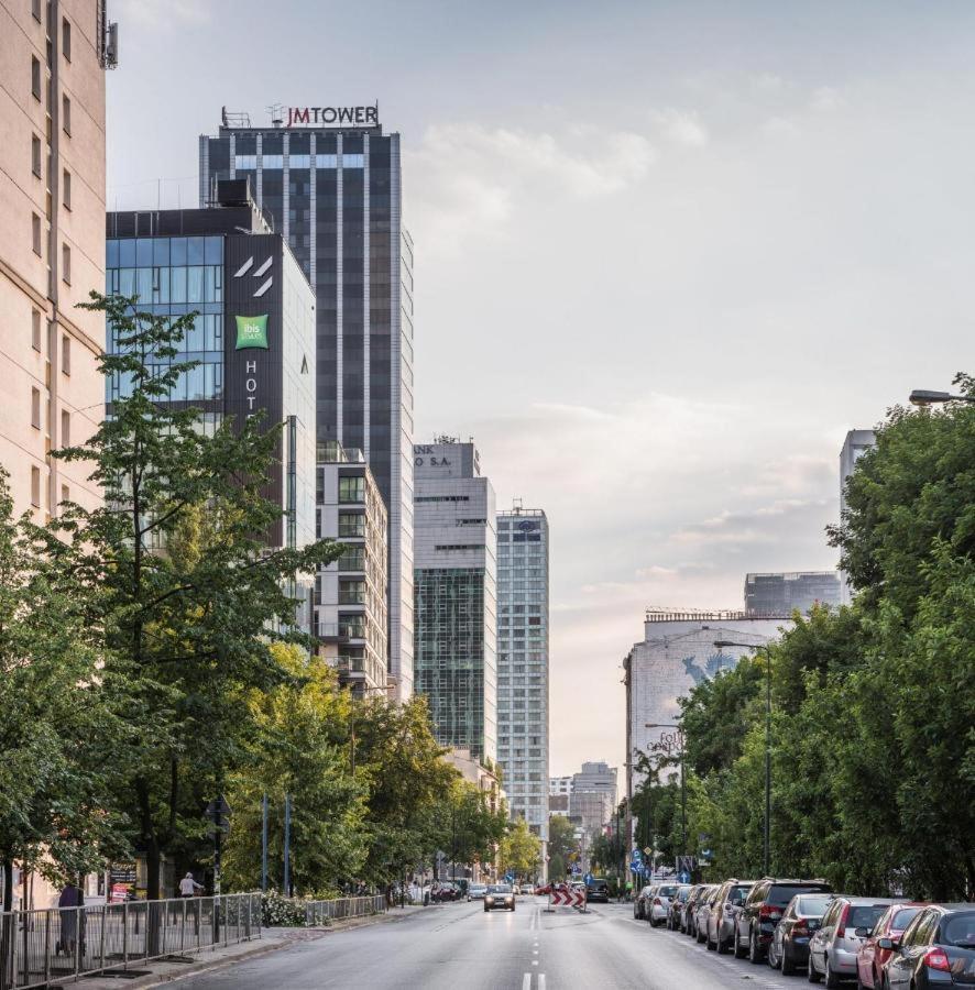 Mennica Residence Apartments Варшава Экстерьер фото